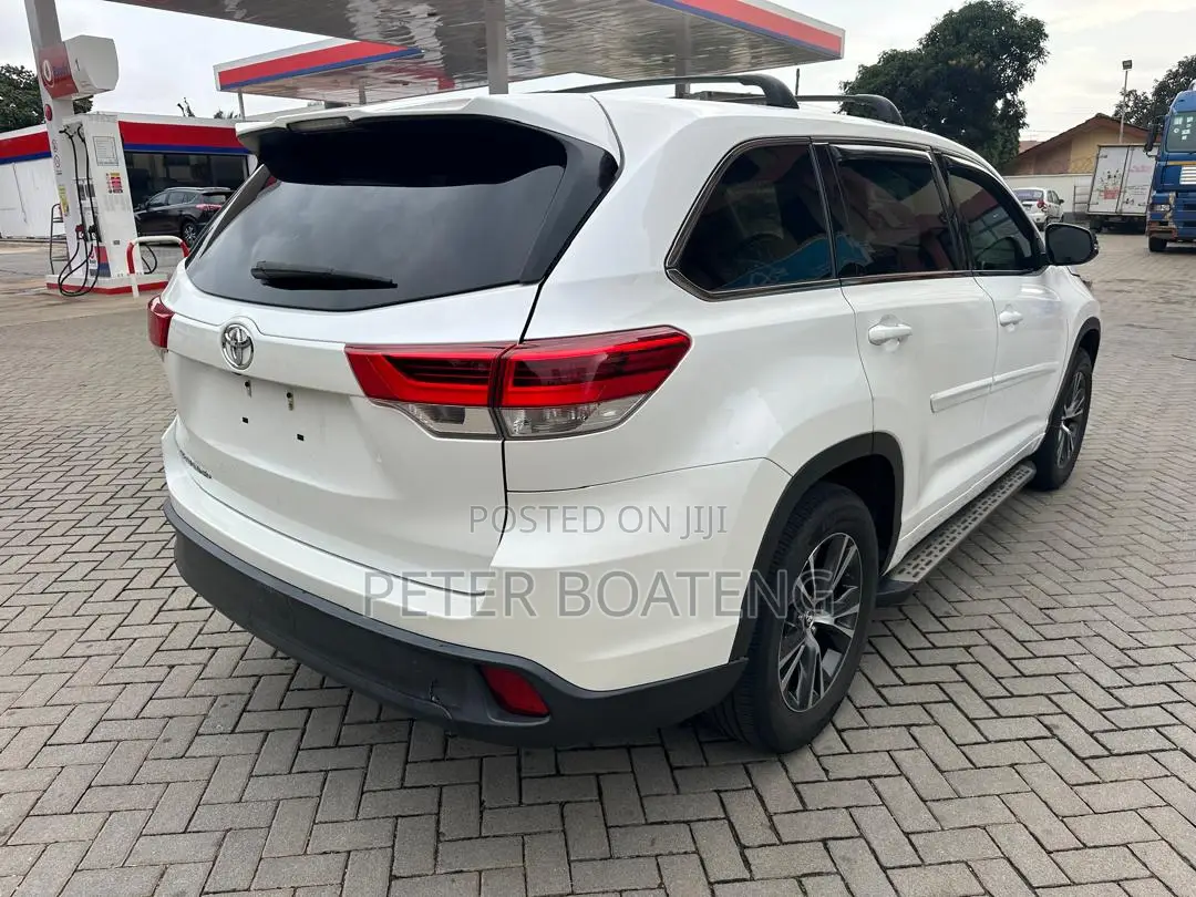 Toyota Highlander LE 4x2 (2.7L 4cyl 6A) 2018 White