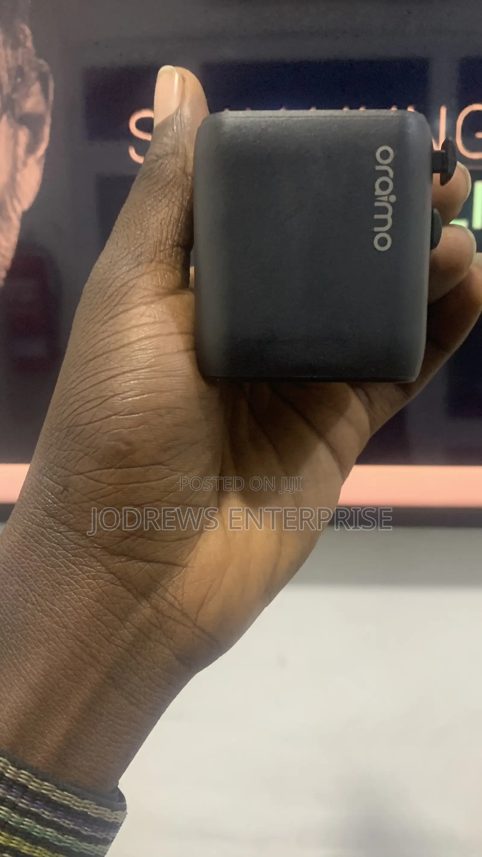 Oraimo Poweromni 251 2500w Multi-plug Travel Converter