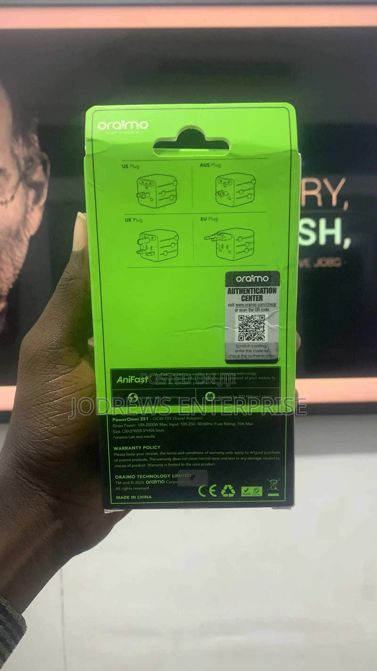 Oraimo Poweromni 251 2500w Multi-plug Travel Converter