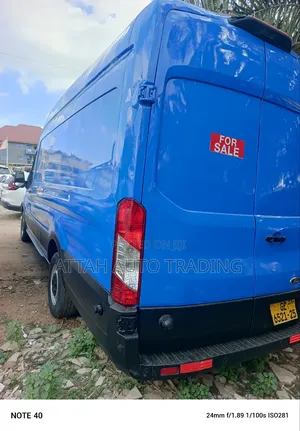 Ford Transit 2012 Blue