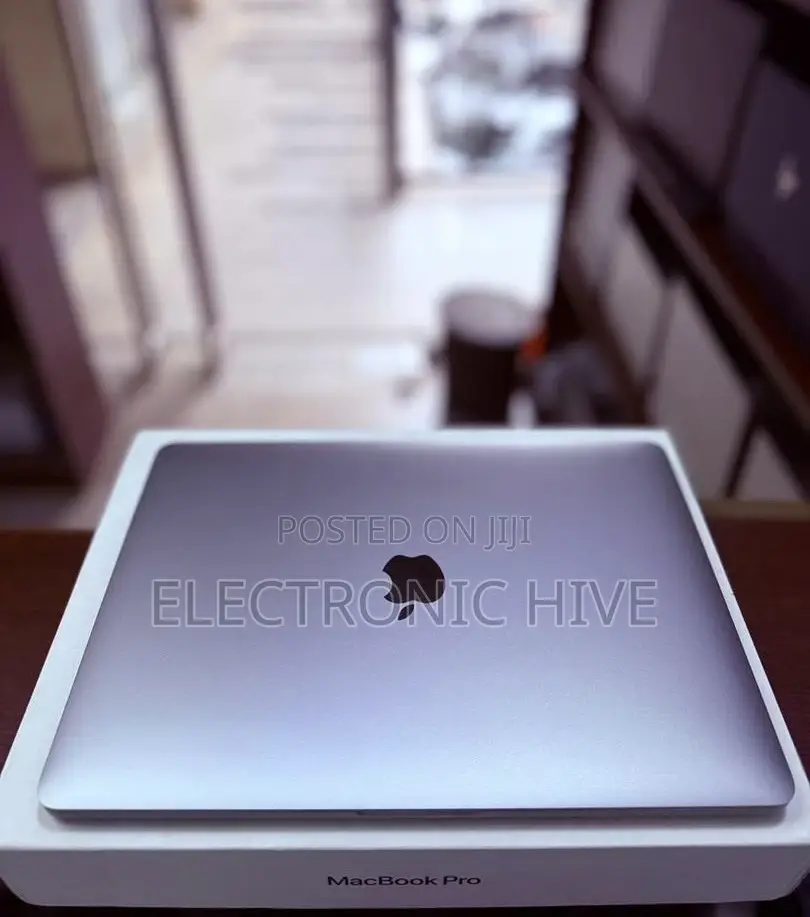 Laptop Apple MacBook Pro 2019 16GB Intel Core i9 SSD 1T