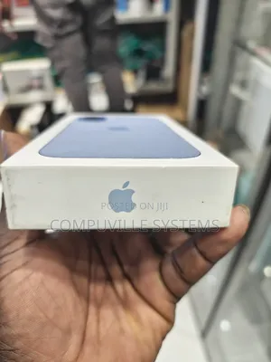 New Apple iPhone 17 256 GB Blue