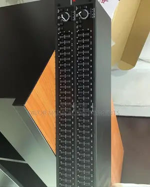 DBX Double Equalizer