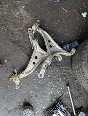 W204 Mercedes Benz C250 2008,2009,2010,2011,2012,2013,2014 Lower Arm