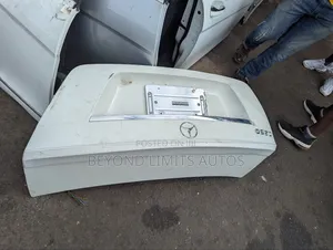 Mercedes Benz C250 2008,2009,2010,2011,2012,2013,2014 Boot