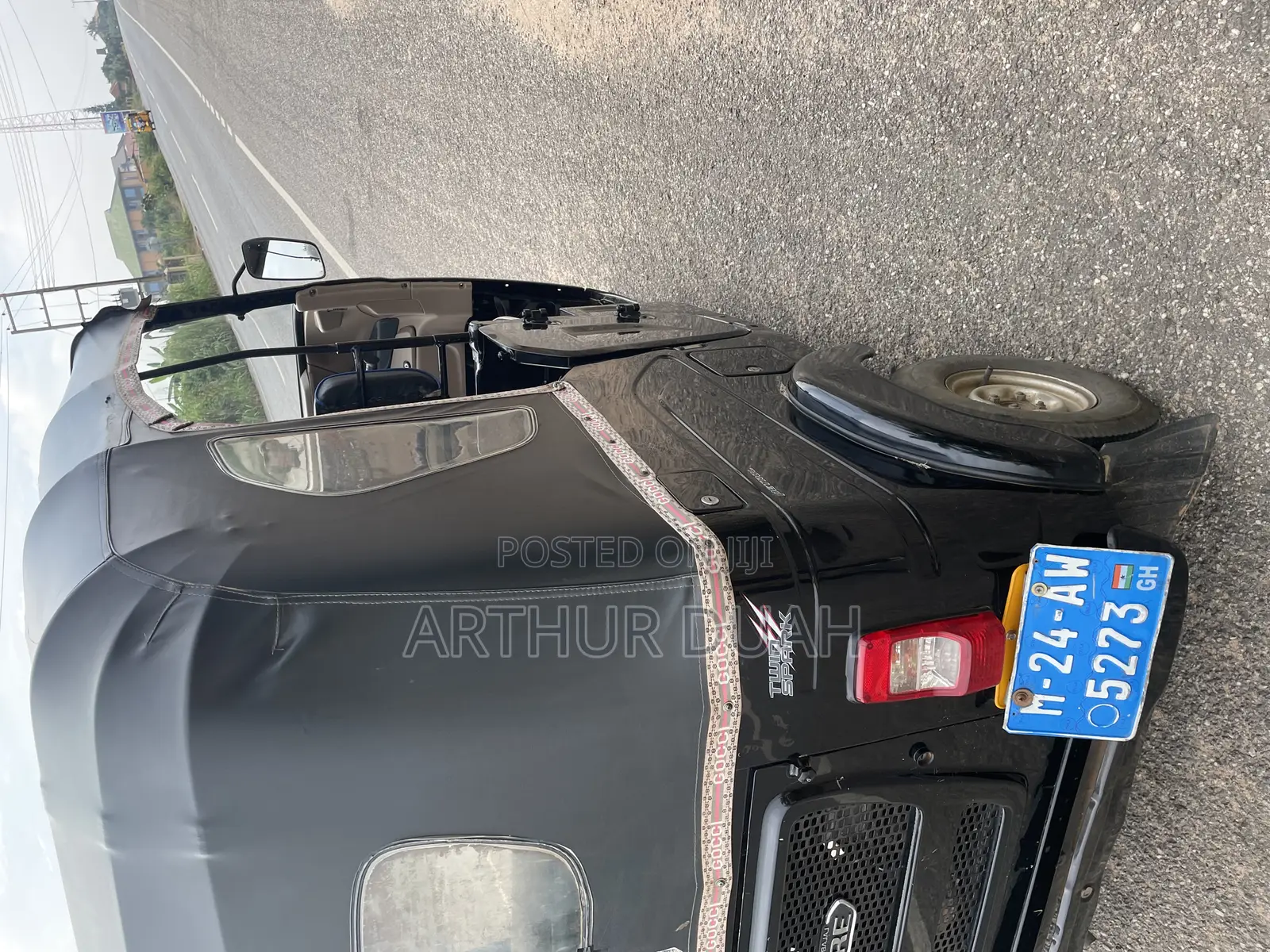 Bajaj RE 2025 Black