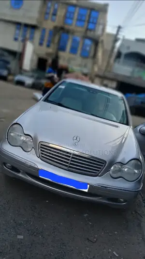 Mercedes Benz C-Class W203 Windscreen Available