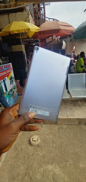 New Lenovo Tab 8 64 GB Gray