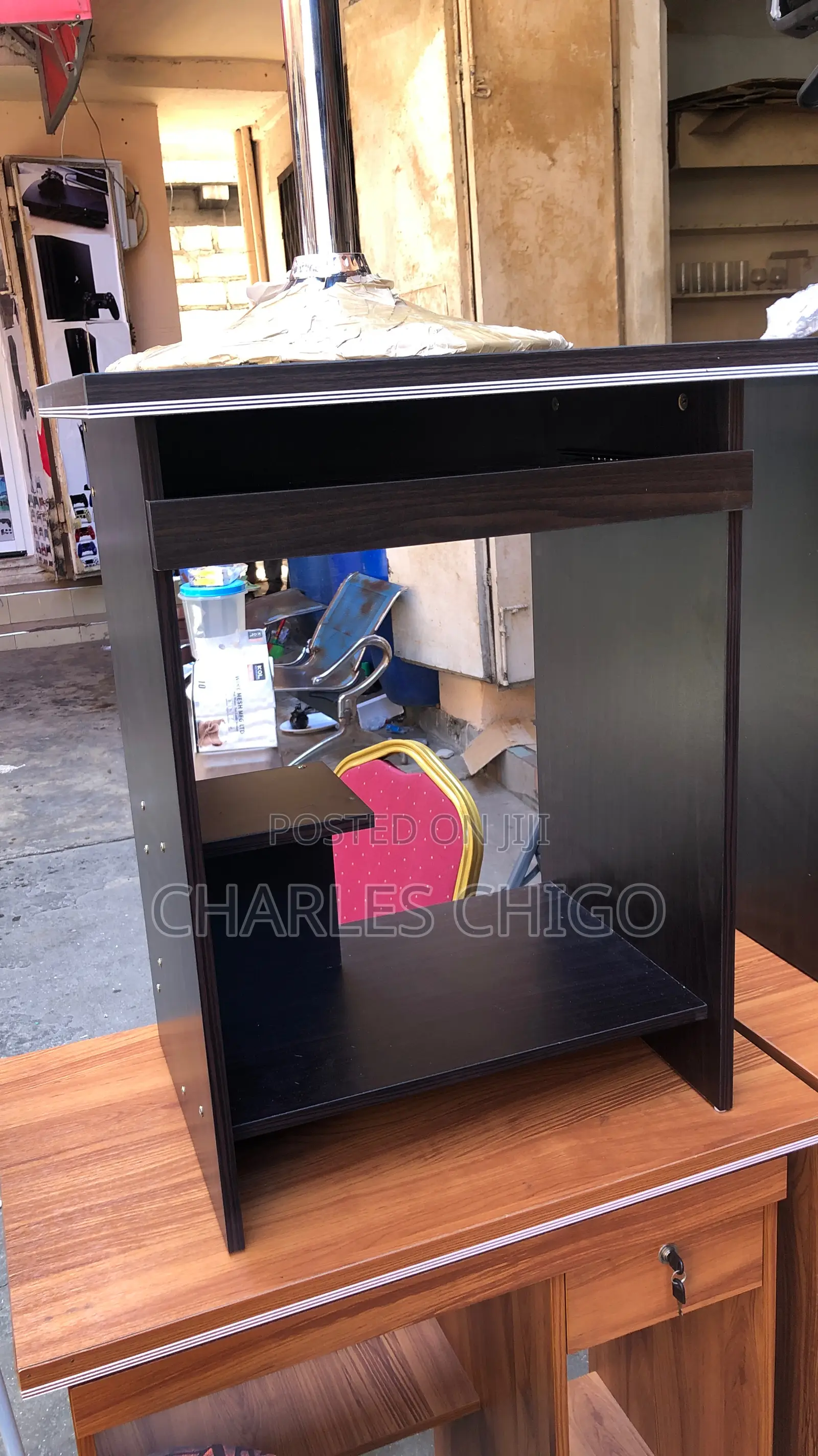 Computer Desk/Office Table