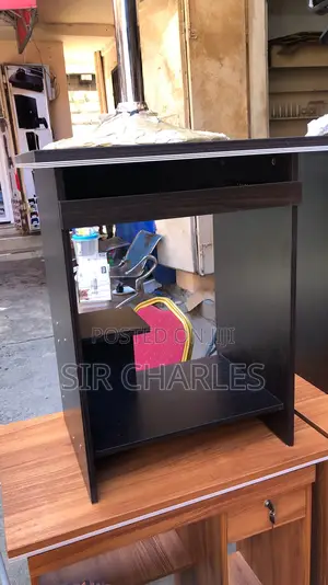 Computer Desk/Office Table