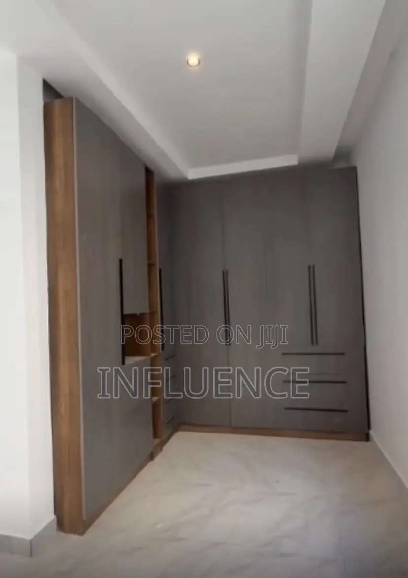 4bdrm House in Botwe, East Legon for sale