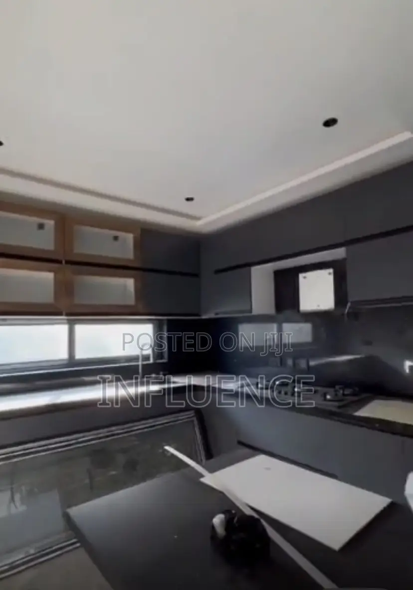 4bdrm House in Botwe, East Legon for sale