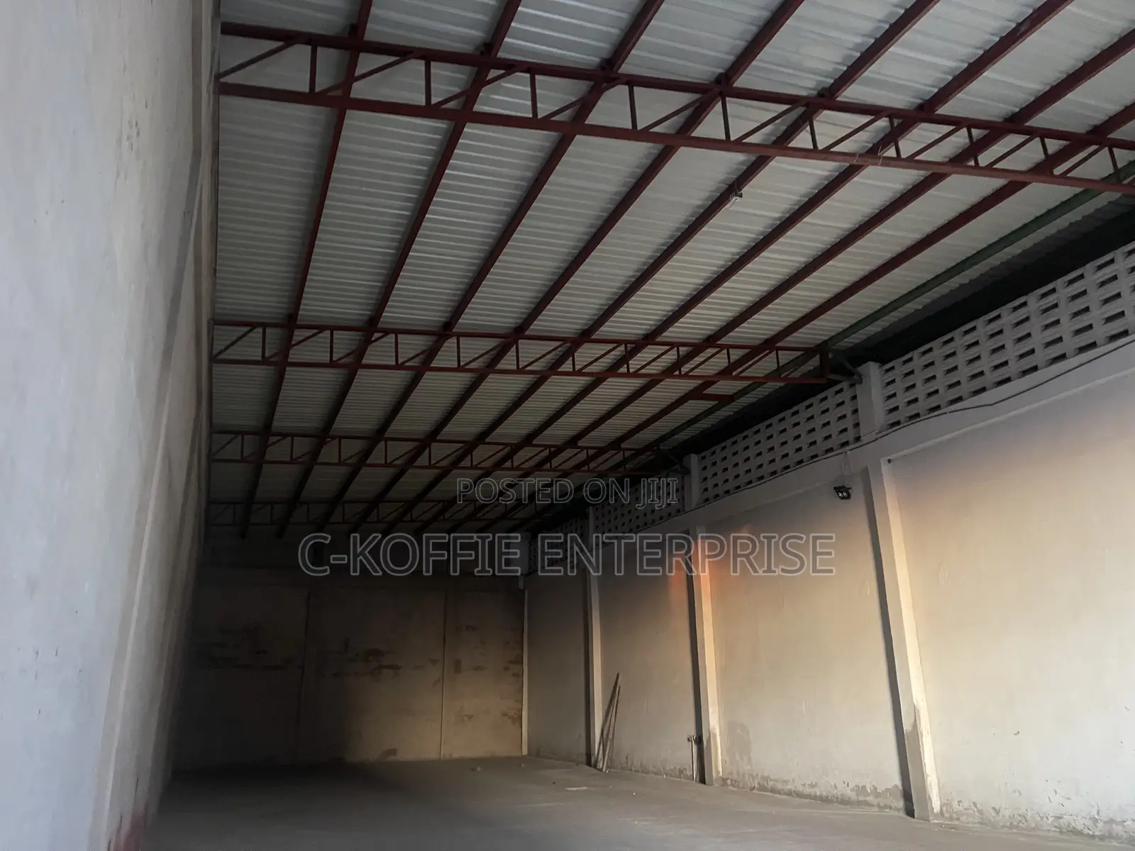 500sqm Warehouse Plus Offices at Spintex