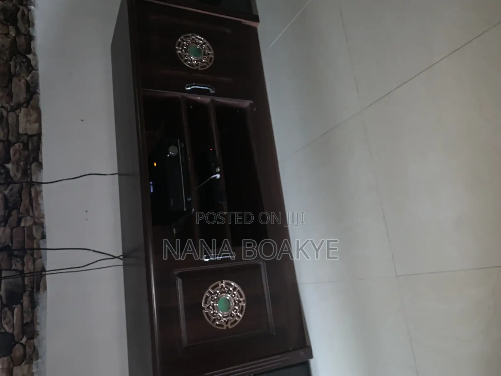 TV Stand 60inc