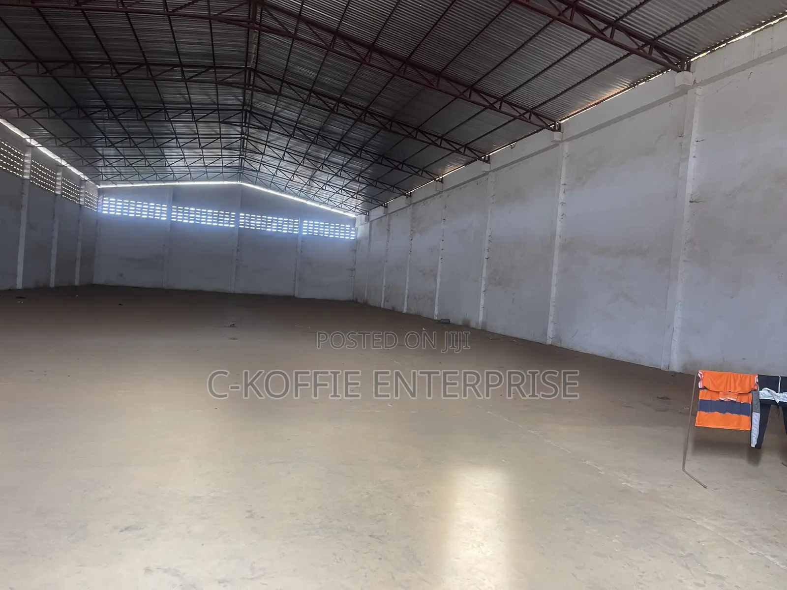 850 SQM Warehouse at Spintex for Lease