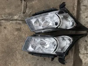 Chevrolet Cruze 2012 Headlight Neat Available