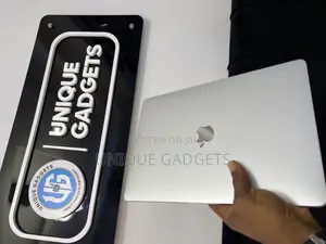 Laptop Apple MacBook Pro 2020 8GB Intel Core i5 SSD 256GB