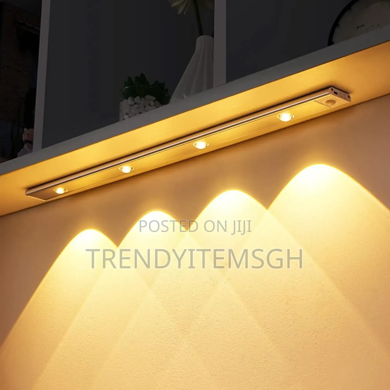 80cm Rechargeable Motion Sensor 3 Color Wardrobe Cabinet Light