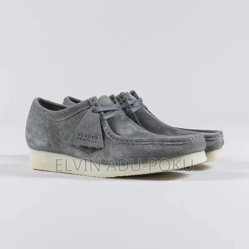 Clarks Wallabees Low Boots in Different Colours , Swipe>