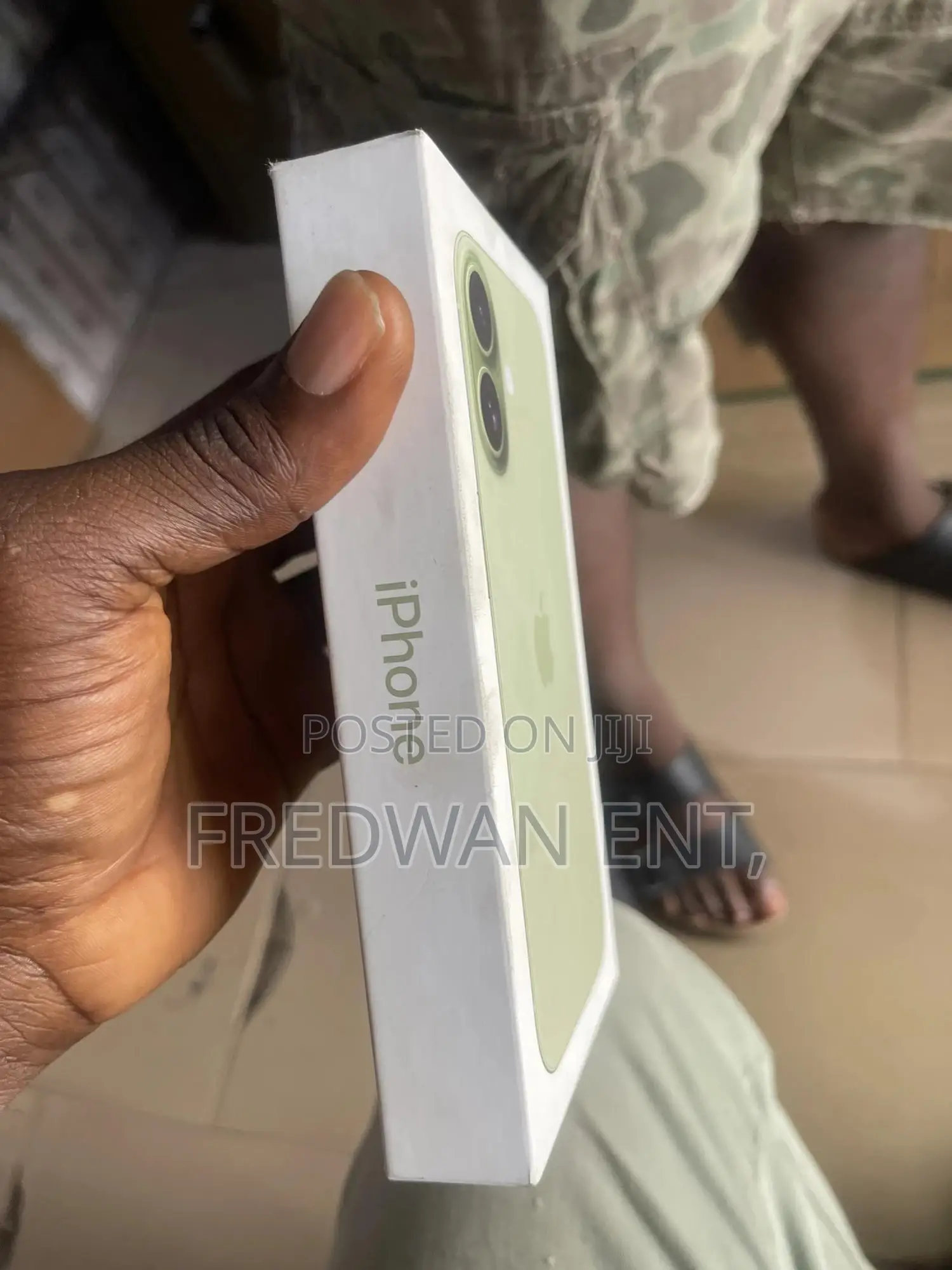 New Apple iPhone 17 256 GB Green