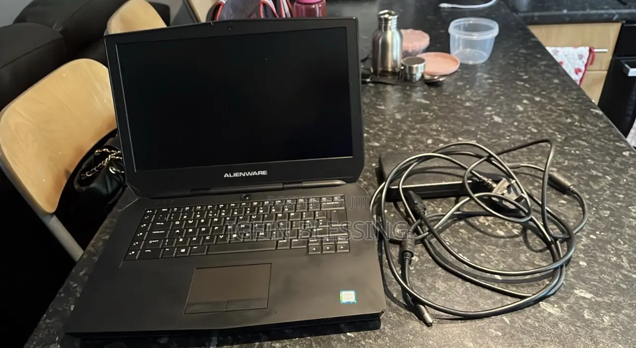 Laptop Alienware M17x R2 16GB Intel Core i7 SSD 1T
