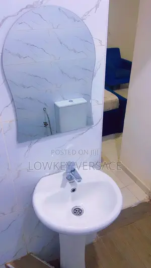 Spacious Studio+ Generator+Dstv+Fridge+Starlink Wifi+ Self Catering