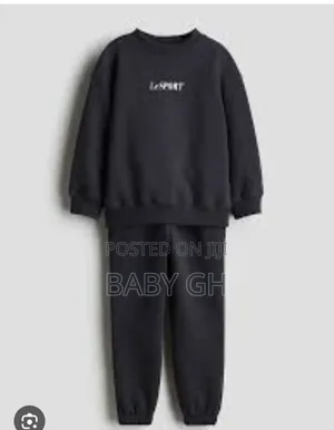 Boys M S 2 Set Jogger and Hoddy