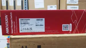 Ds-3e1526p-Ei=24 Port Gigabit Smart Poe Switch
