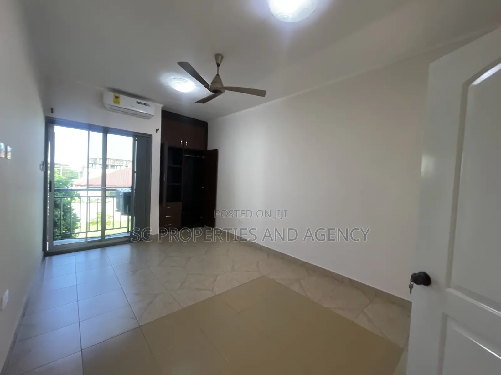 3bdrm Townhouse / Terrace in Tseaddo, Accra Metropolitan for rent