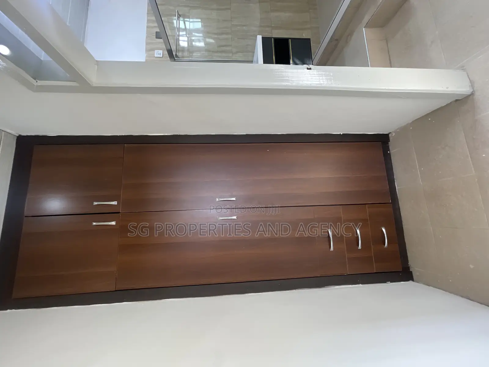 3bdrm Townhouse / Terrace in Tseaddo, Accra Metropolitan for rent