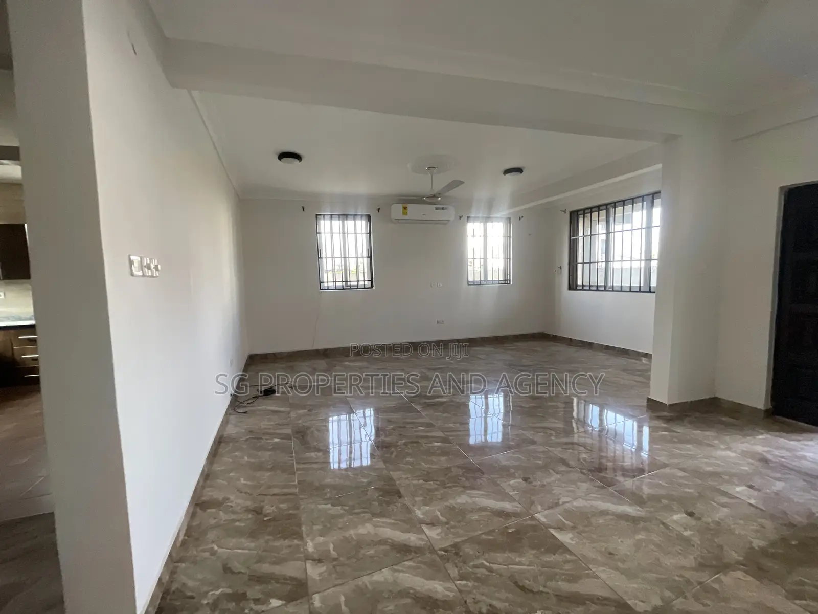 3bdrm Townhouse / Terrace in Tseaddo, Accra Metropolitan for rent