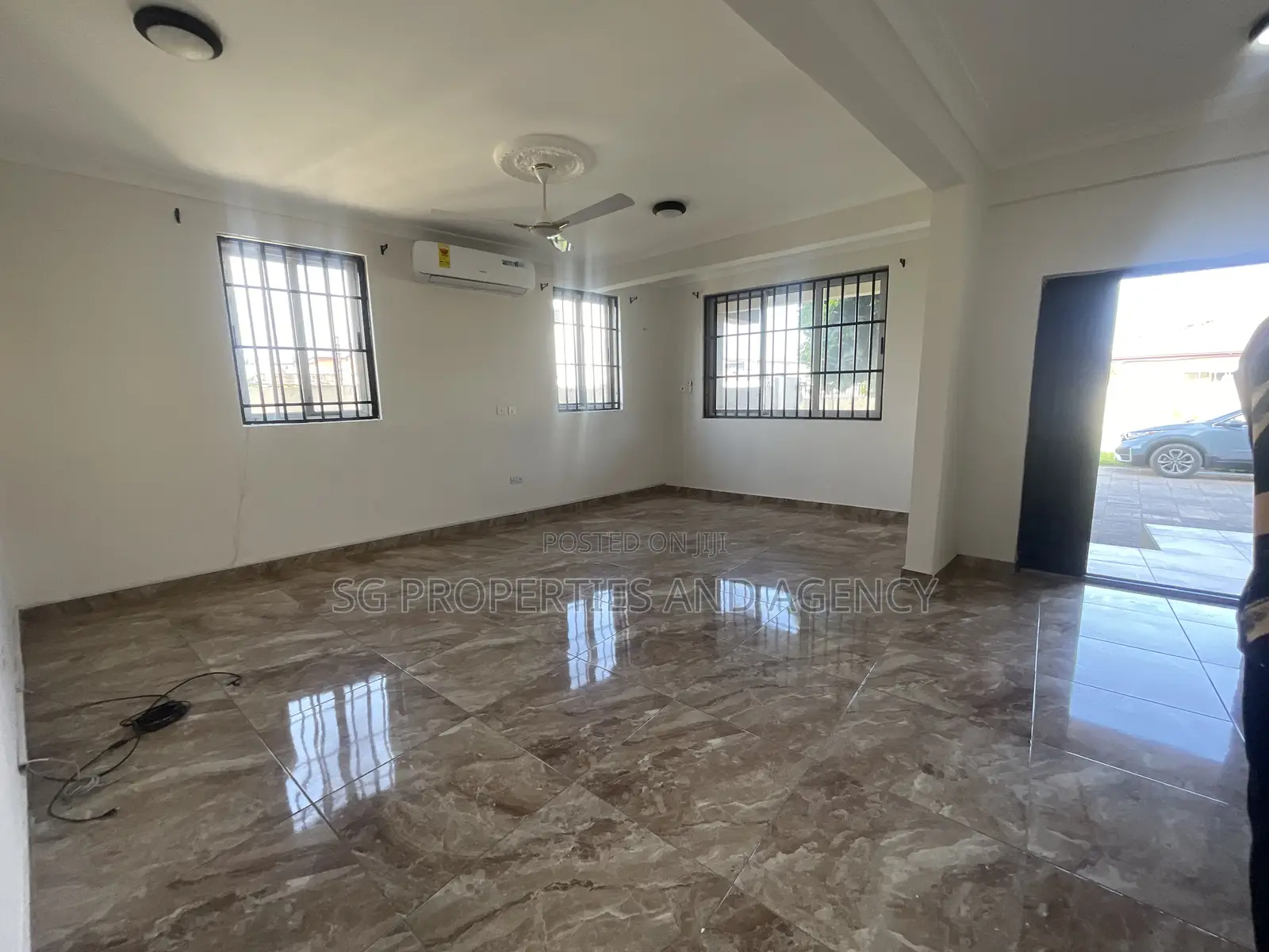 3bdrm Townhouse / Terrace in Tseaddo, Accra Metropolitan for rent