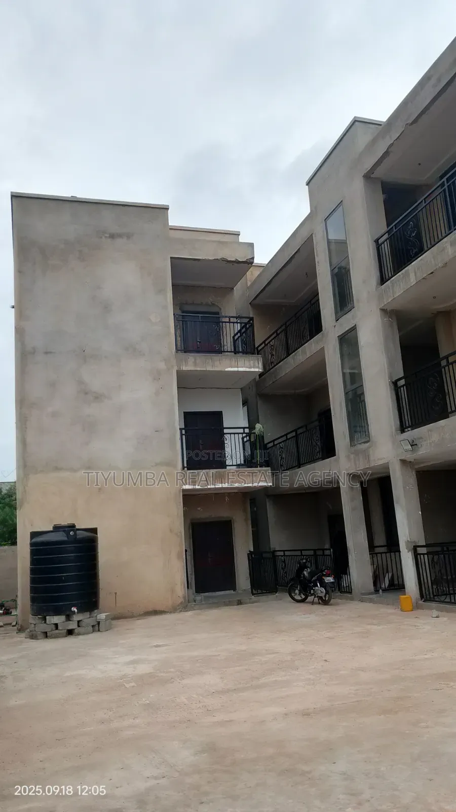 1bdrm Apartment in Tiyumba Agency., East Legon for rent