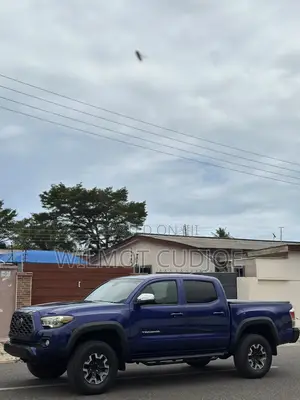 Toyota Tacoma 2022 Blue