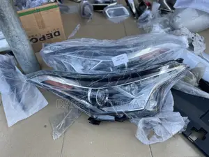 Toyota C-hr 2017-2019 Headlights Available