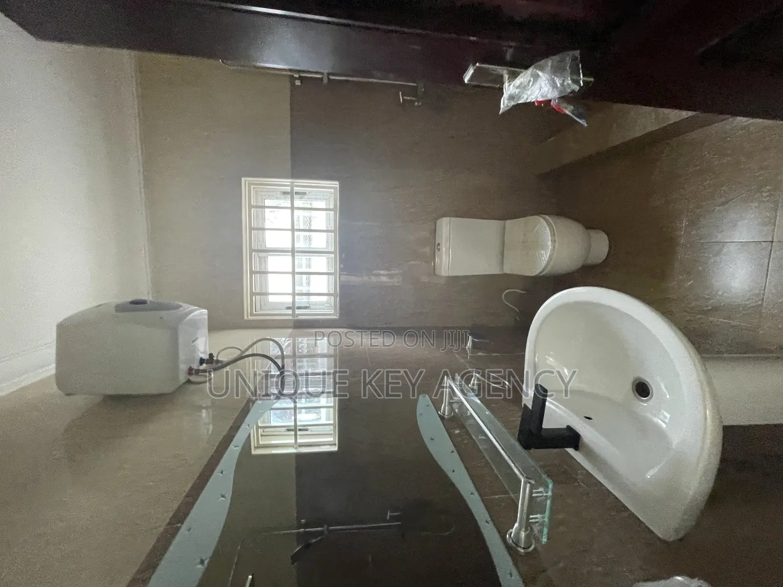 7bdrm House in Unique Key Agency, East Legon for rent