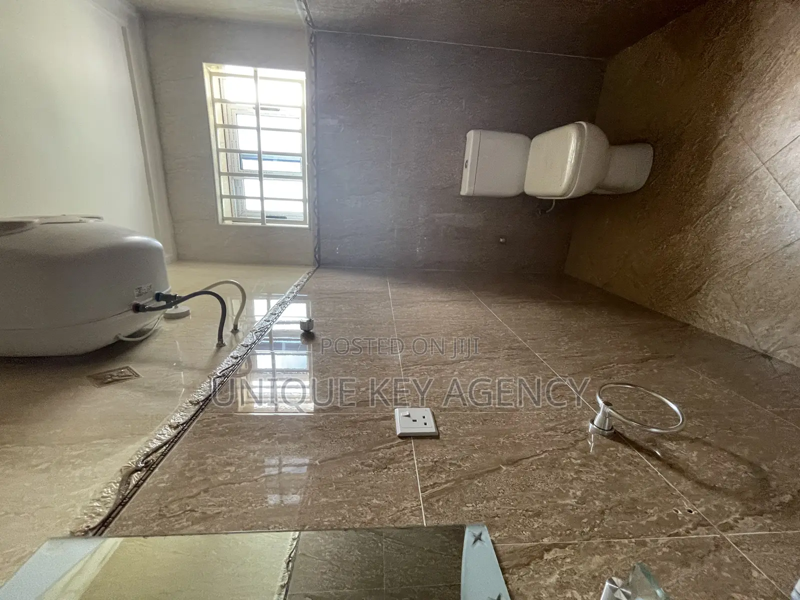 7bdrm House in Unique Key Agency, East Legon for rent