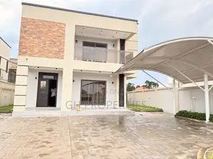 3bdrm House in Paraku Estate., Kumasi Metropolitan for sale