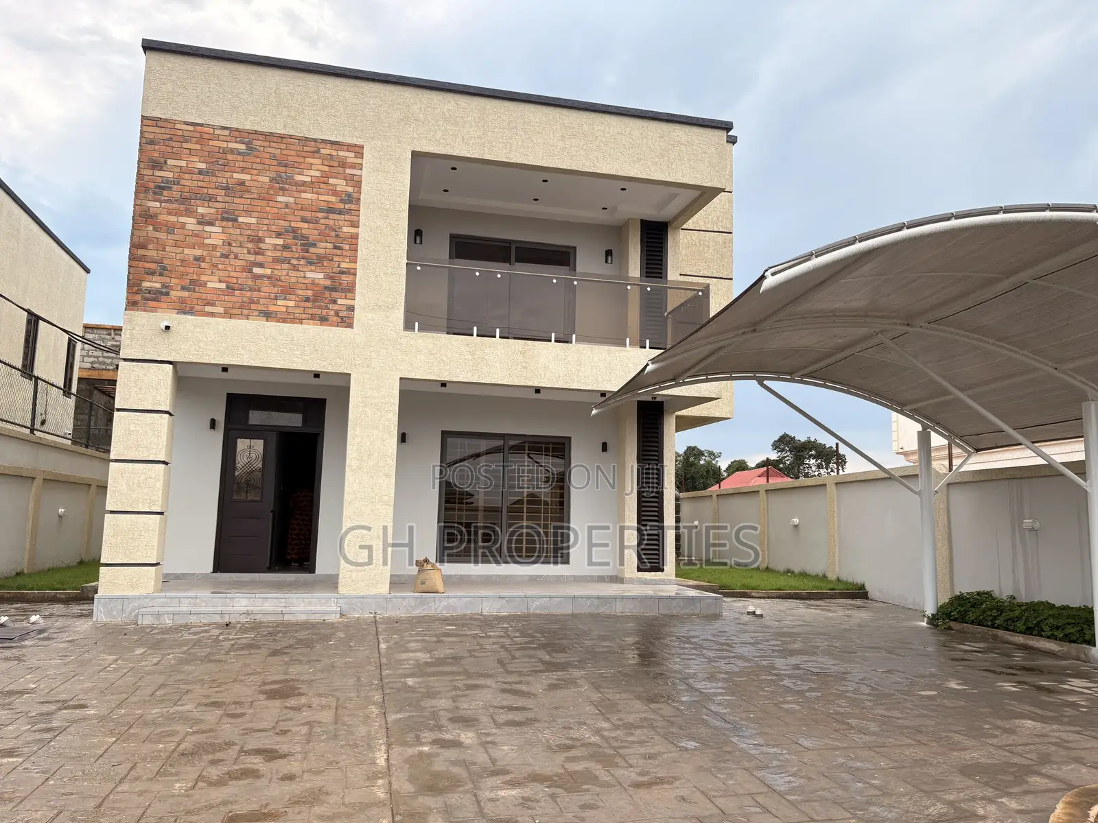 3bdrm House in Paraku Estate., Kumasi Metropolitan for sale