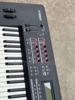 Yamaha Moxf6