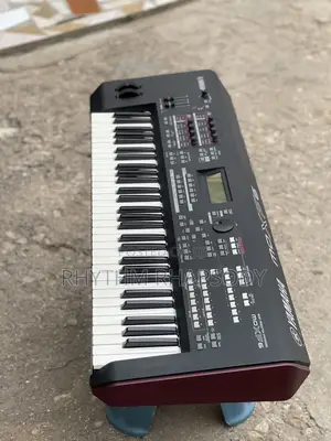 Yamaha Moxf6