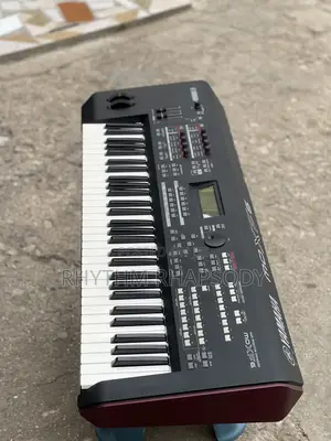 Yamaha Moxf6