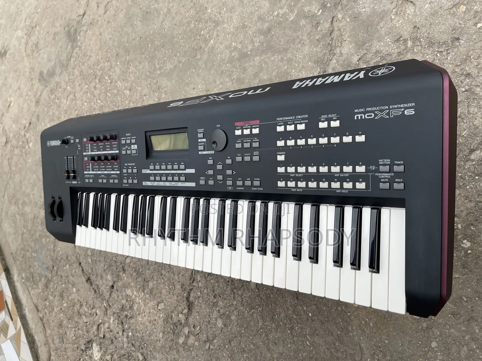 Yamaha Moxf6