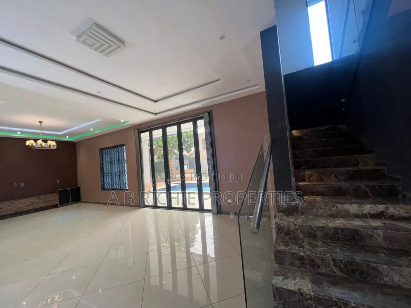 5bdrm Mansion in Ab Richie Properties, Regimanuel Gray Estates for sale