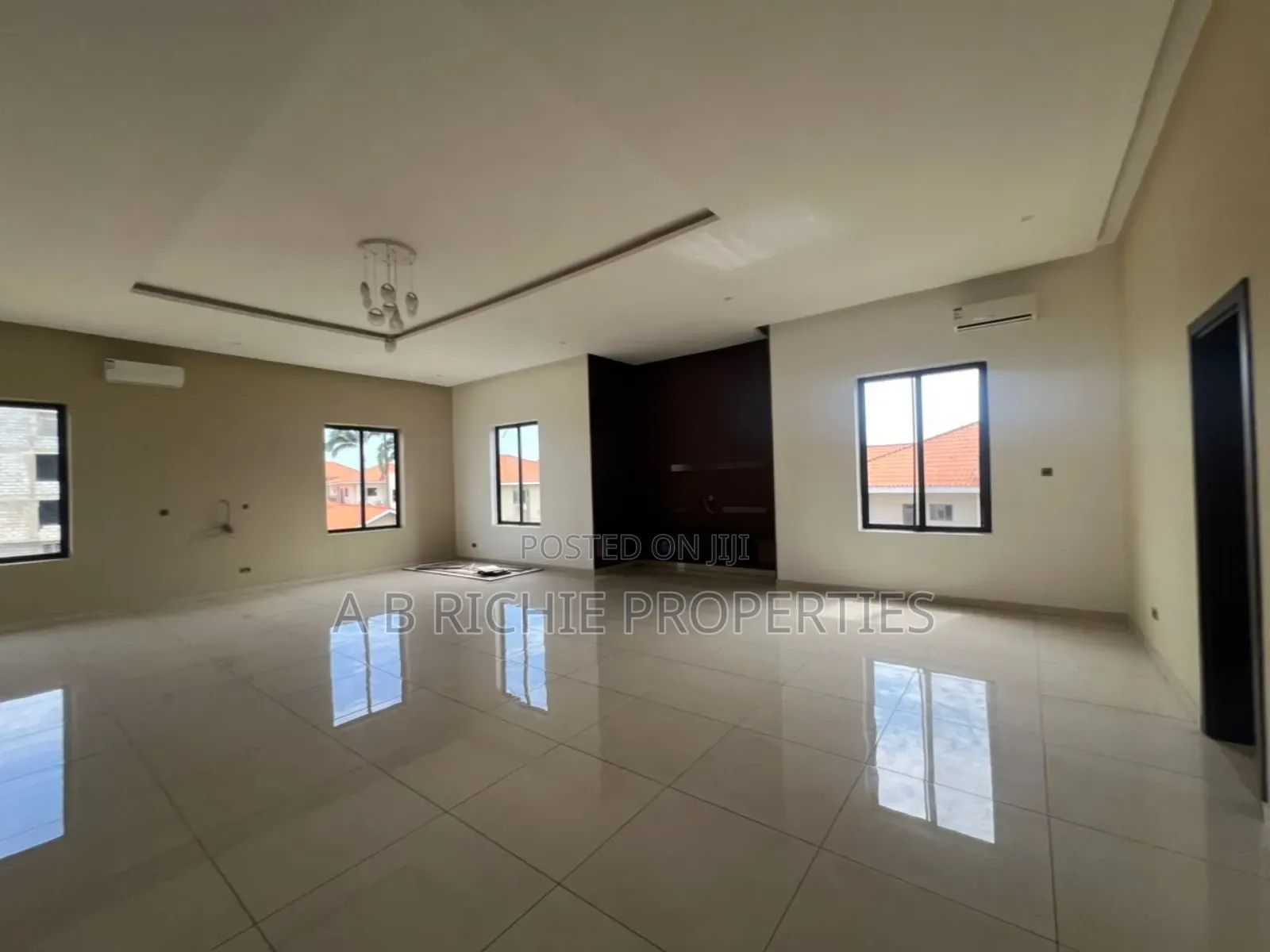 5bdrm Mansion in Ab Richie Properties, Regimanuel Gray Estates for sale