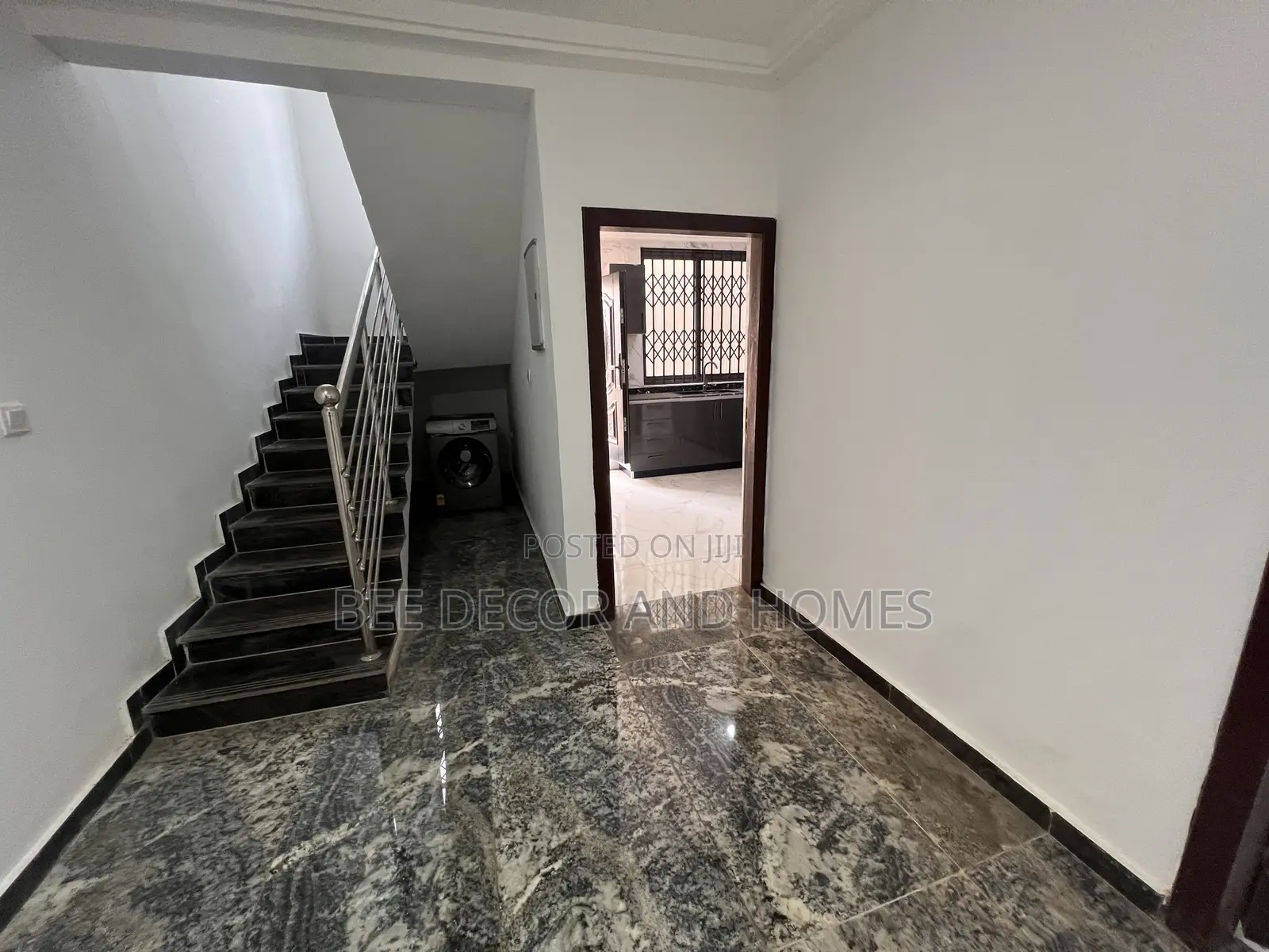 3bdrm Townhouse / Terrace in Bee Decor & Homes, Oyarifa for rent