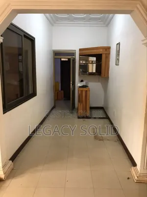 3bdrm House in Legacy Solid Real , New Town for rent