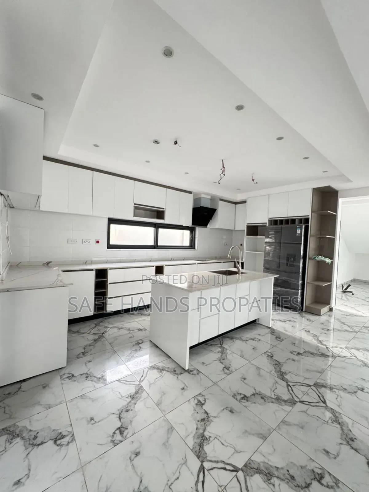 4bdrm House in Adjirigano, Accra Metropolitan for sale