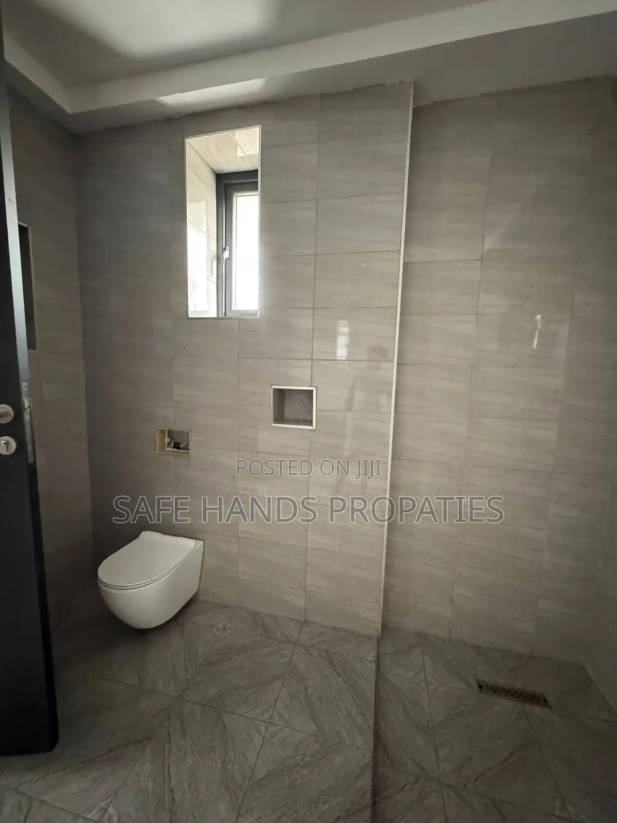 4bdrm House in Adjirigano, Accra Metropolitan for sale