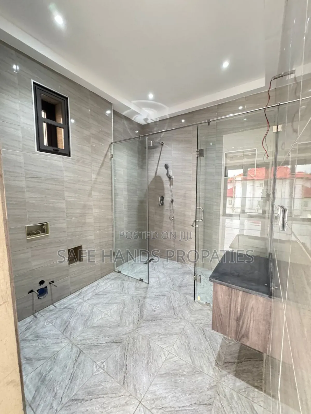 4bdrm House in Adjirigano, Accra Metropolitan for sale